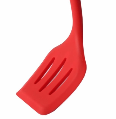 La categoría alimenticia del color sólido diseña a Turner ranurado silicón que cocina las herramientas