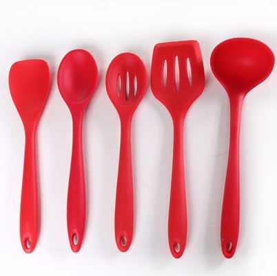 Silicón del color rojo de la categoría alimenticia que cocina sistemas de herramientas de la cocina 5 diversos estilos