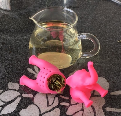 El animal del elefante rosado formó los tamices BPA del té del silicón de la categoría alimenticia libres