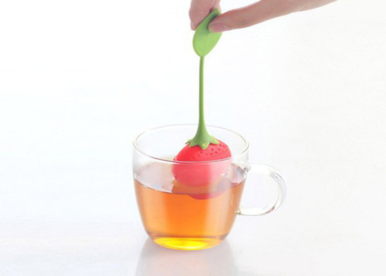 Forma linda de la fresa de la categoría alimenticia del silicón del tenedor por encargo de la bolsita de té