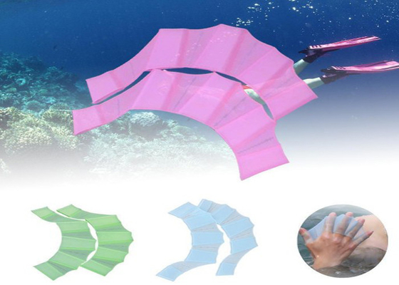 Grillo reticulado de los guantes de la natación del silicón para Swimswim y ejercitante de la natación